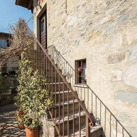 Apartment Easywelcome - Casa Della Piana